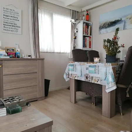 Cosy Chalet At The Sea For Family Holiday For 4 Guests (adults Only)
